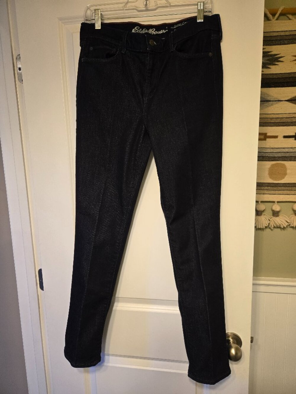 Women's Eddie Bauer 5-pocket denim blue jeans; size 12; slim straight